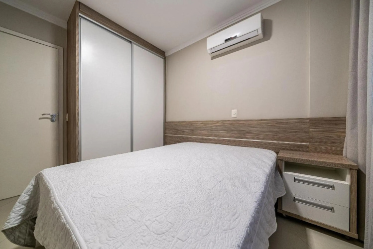 140 - Lindo apartamento com 03 dormitórios - Com Vista Mar!