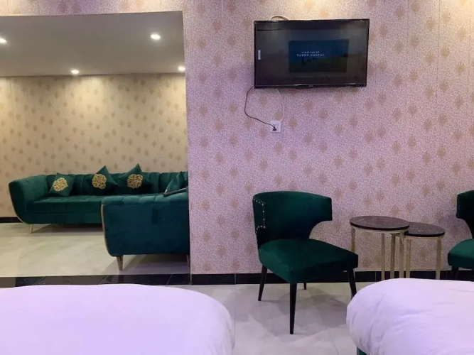 Dior One Hotel