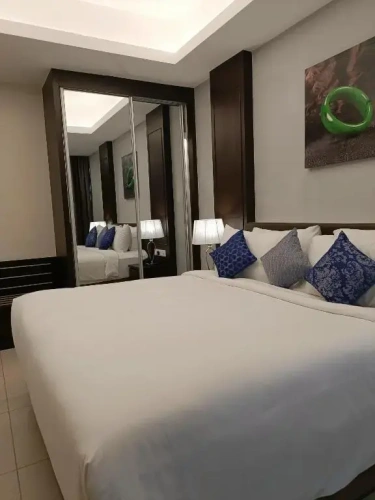 1 Bedroom Suite