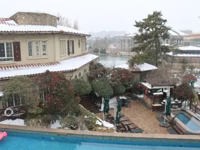 Baden Town Hot Spring Villa