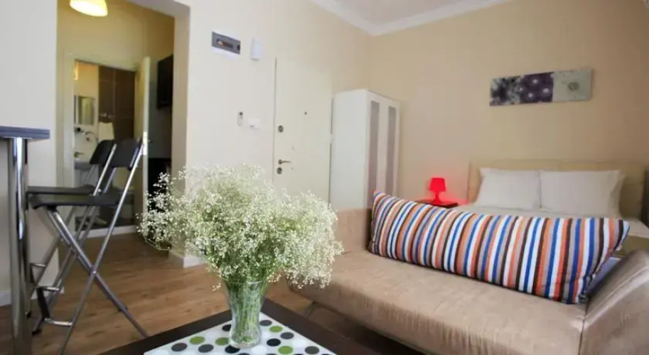 Zebra Homes Hotel