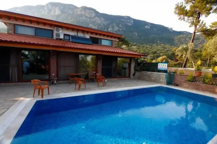 Mountain Hut Akyaka 2