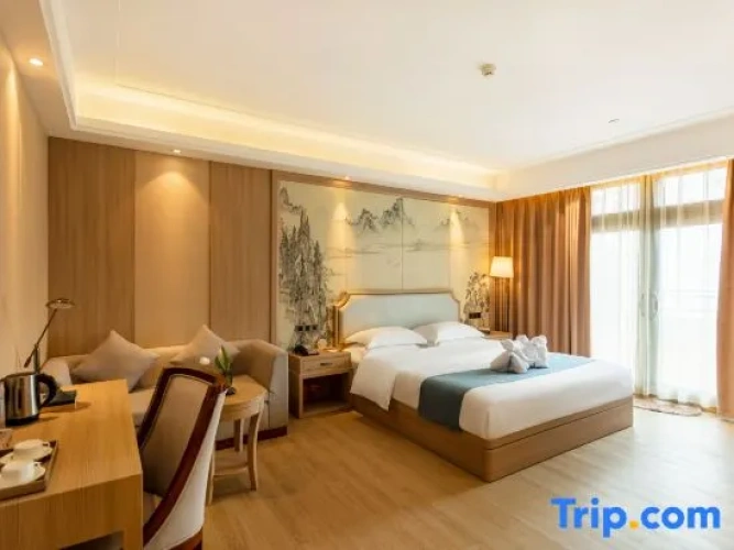 Grand Double room with balcony