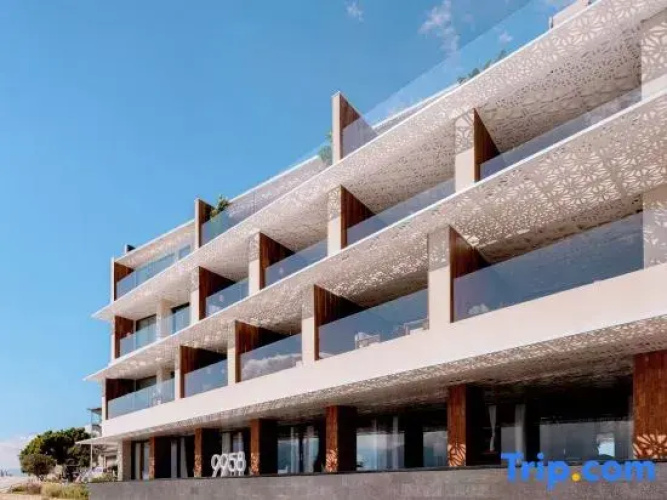 Dali 9958 Scenic Hotel