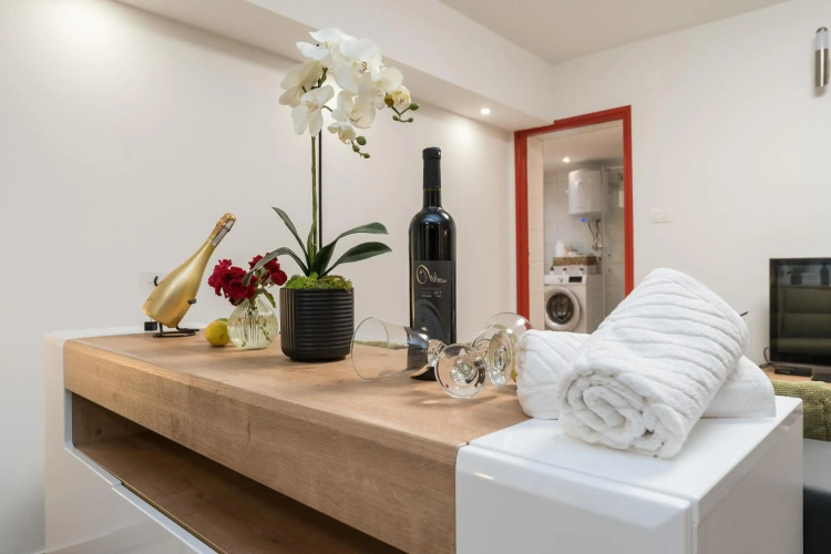Studio Apartman Mirakul