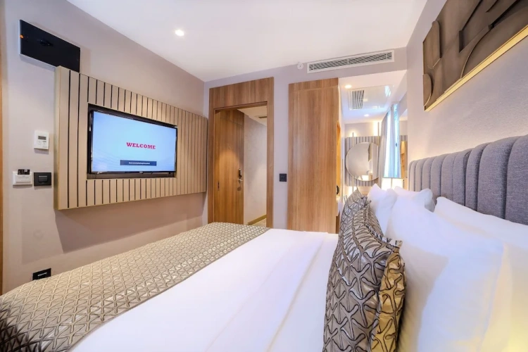 2 Bedrooms Standard Quadruple Family room
