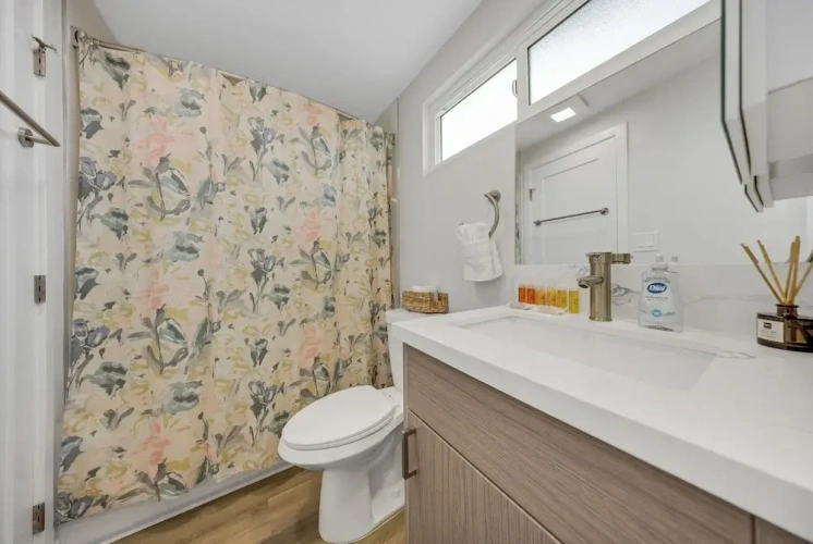 3 Bedrooms Deluxe Apartment
