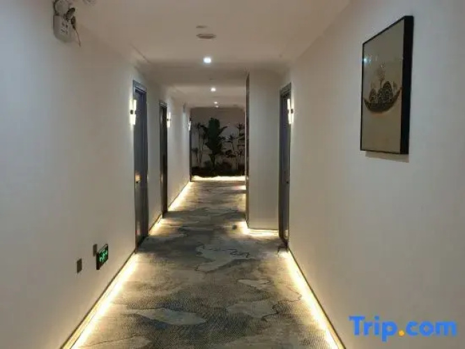 Jiu Long Business Hotel