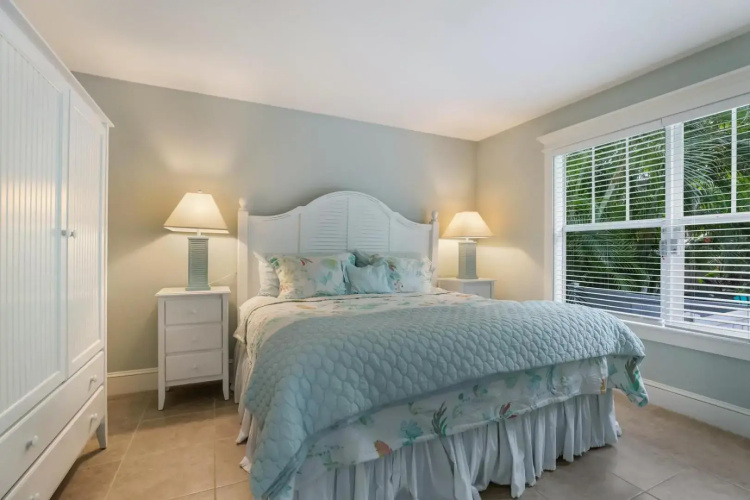 Bean Point Beach Cottage - 709 N Bay
