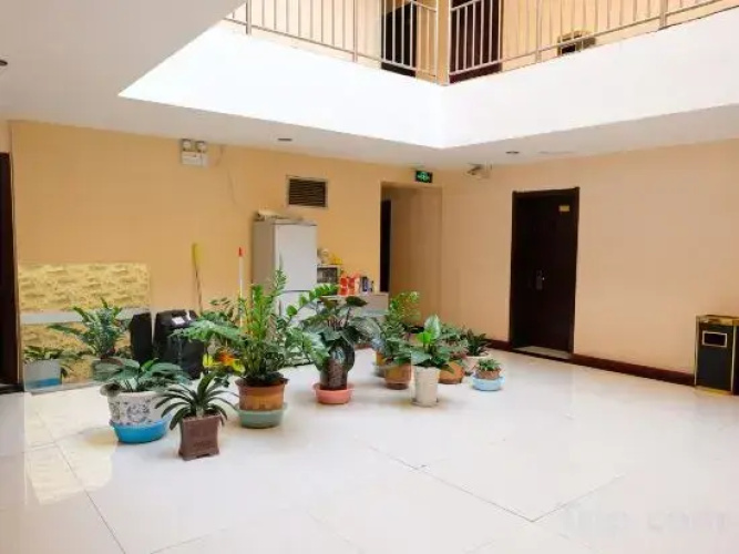 Shunfu Business Hotel