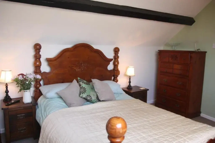 2 Bedrooms Suite