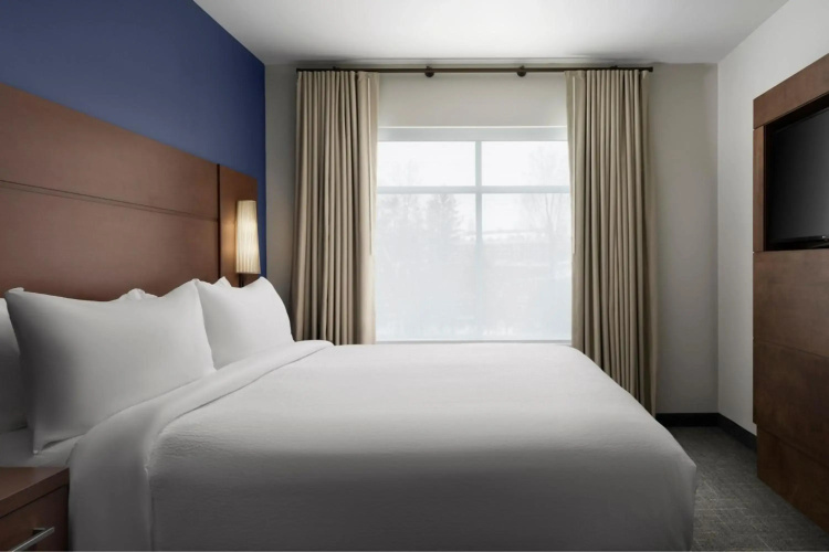 Inn at Bellefield / Hyde Park