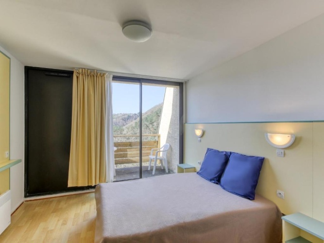 Twin Apartment