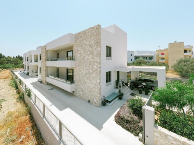 3 Bedrooms Villa