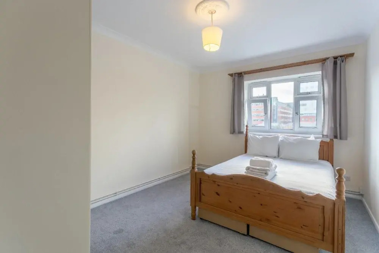 Whitechapel 2 Bedroom Flat