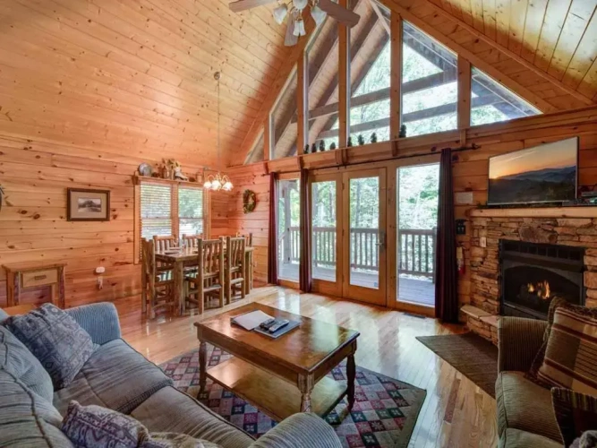 2 Bedrooms Cottage