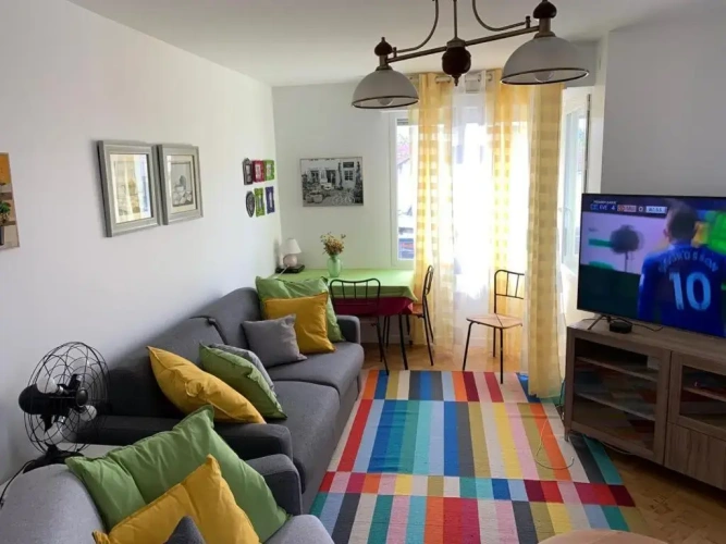 2 Bedrooms Apartment