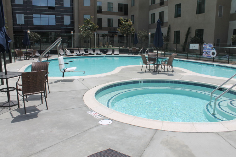Holiday Inn & Staybridge Suites Carlsbad San Diego photo 21