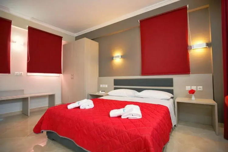 Sun & Sea Luxury Hotel