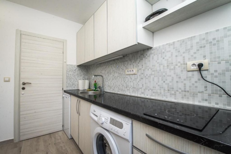 3 Bedrooms Apartment