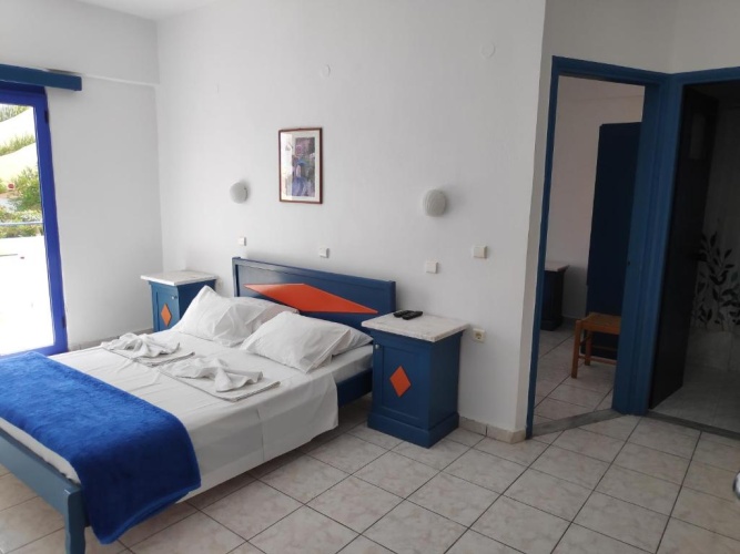 1 Bedroom Apartment with balcony and with view