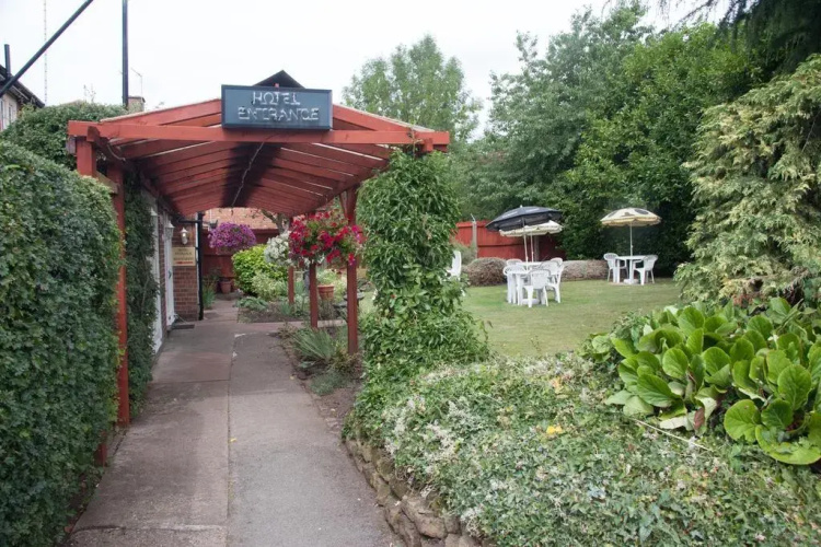 Tudor Lodge Hotel