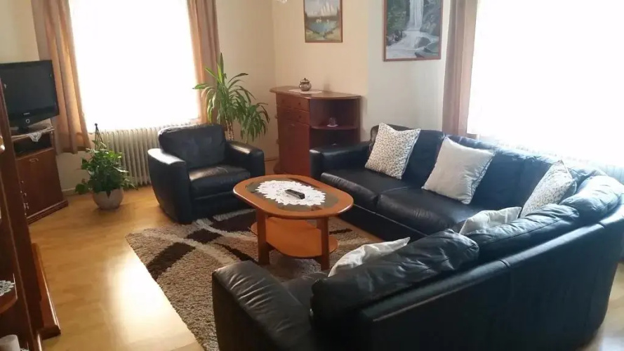 FaDóra Apartman