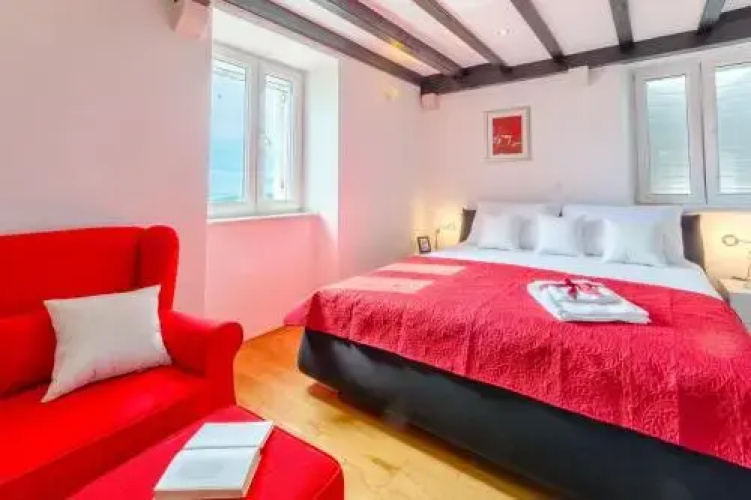 Luxury house David