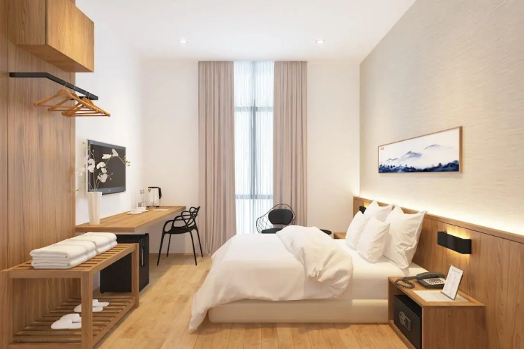 S Hotel