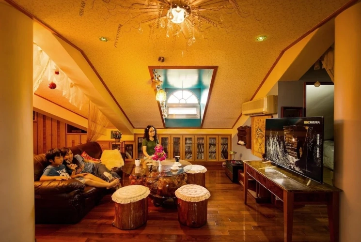 Standard Quadruple Family room