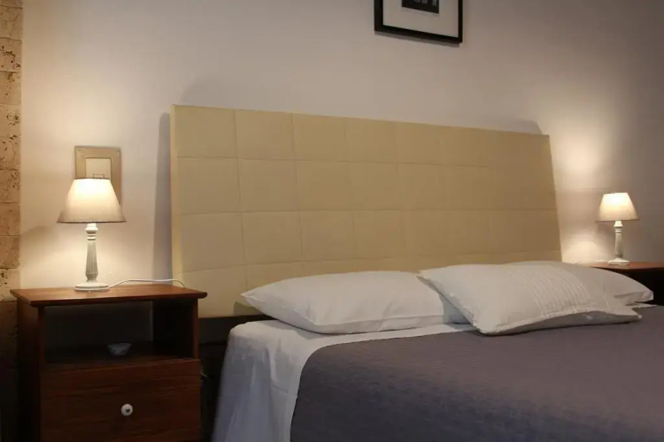 Bed  Tower