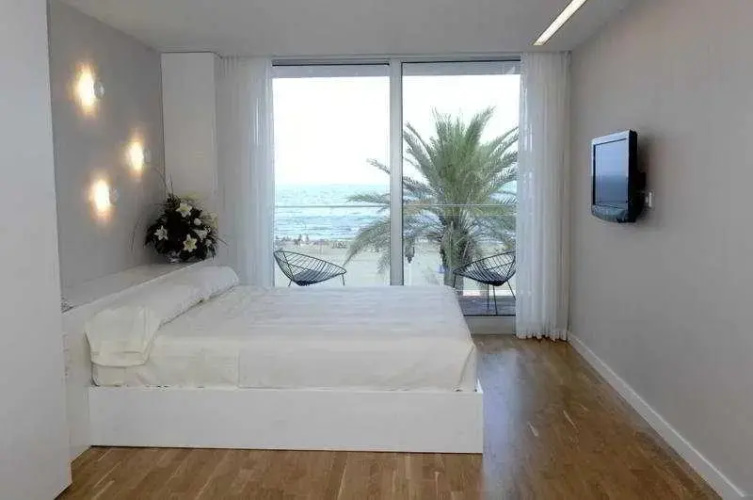 De La Playa