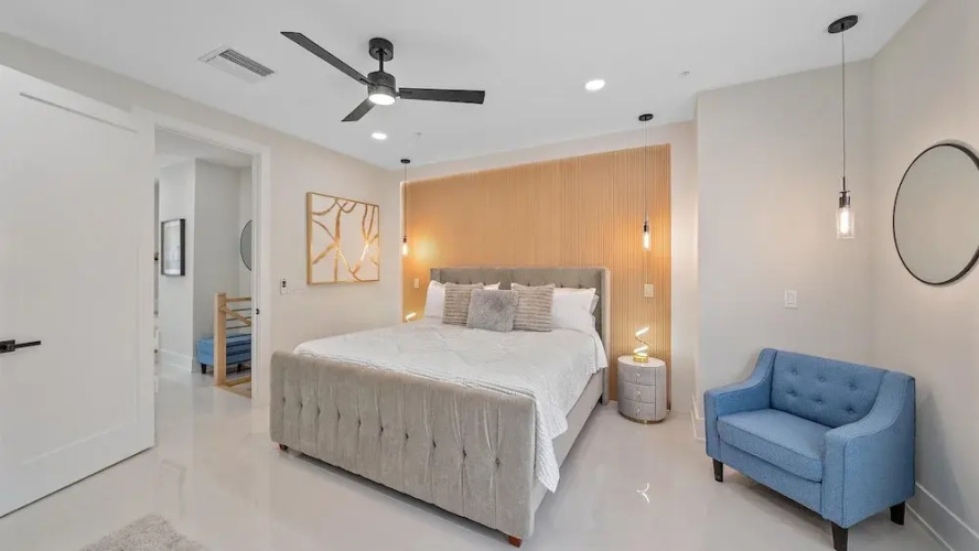 Coastal Moderne 2 Bedroom Townhouse