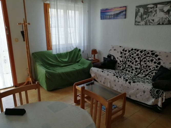 2 Bedrooms Bungalow