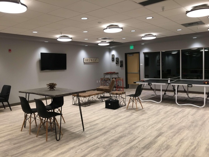 Best Western Premier Peppertree Inn at Bend photo 33