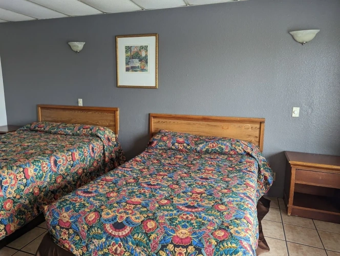 Economy Quadruple room