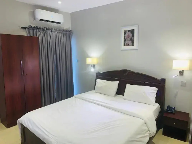 RM Suites