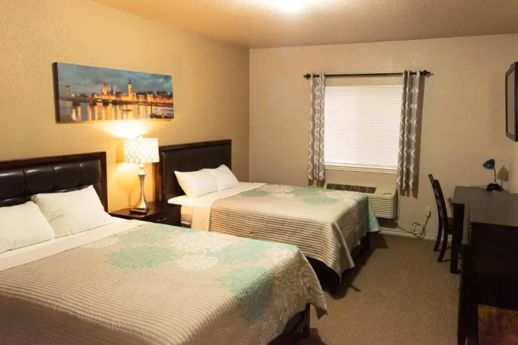 Deluxe Quadruple room