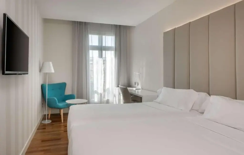Standard Double room with view