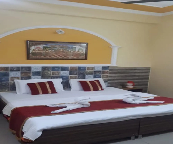 Goroomgo Hotel Ishan Katra
