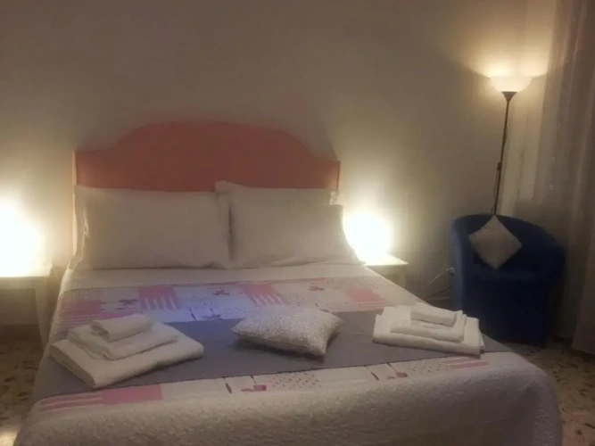 2 Bedrooms Cottage
