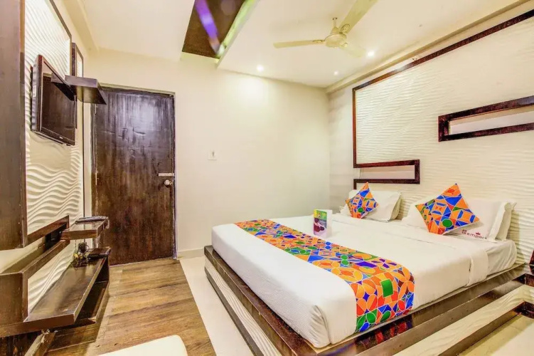 FabHotel Empark