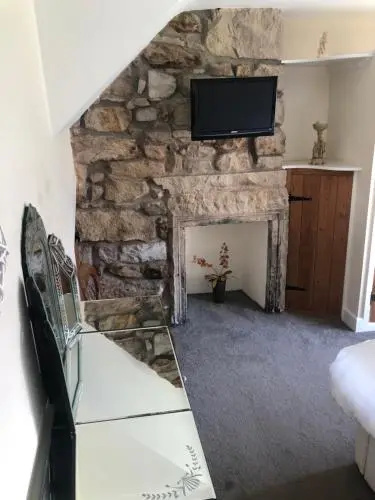 Westside Cottage