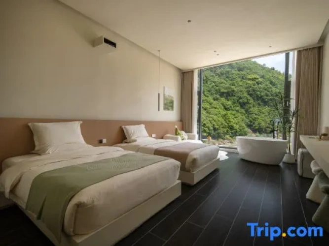 6 Bedrooms Standard room