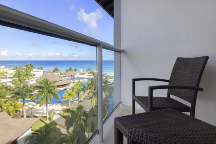 Hideaway At Royalton Blue Waters photo 9