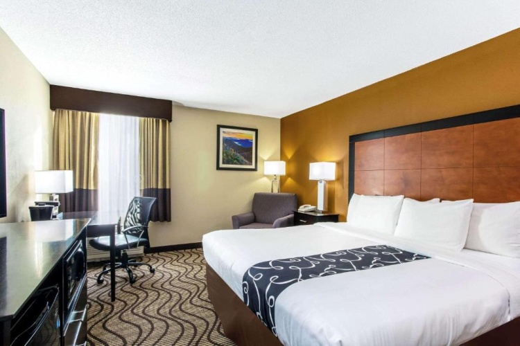 Standard Double room with mountain view
