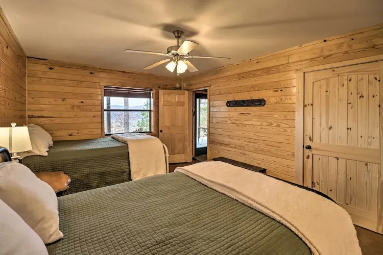 Piney Bluff Retreat With Mountain Views!