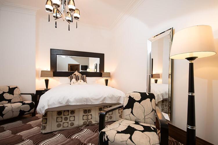 Leverhulme HotelOver view