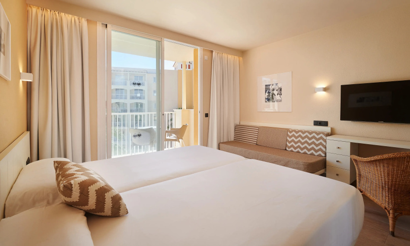 Protur Badí­a Park Aparthotel