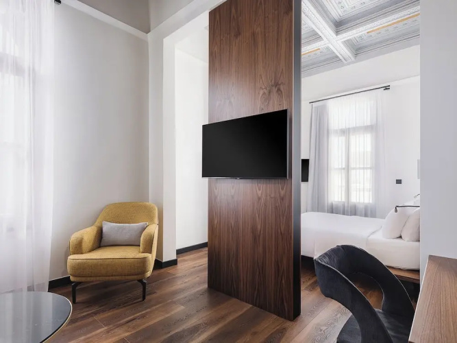 Bouquet Luxury Rooms